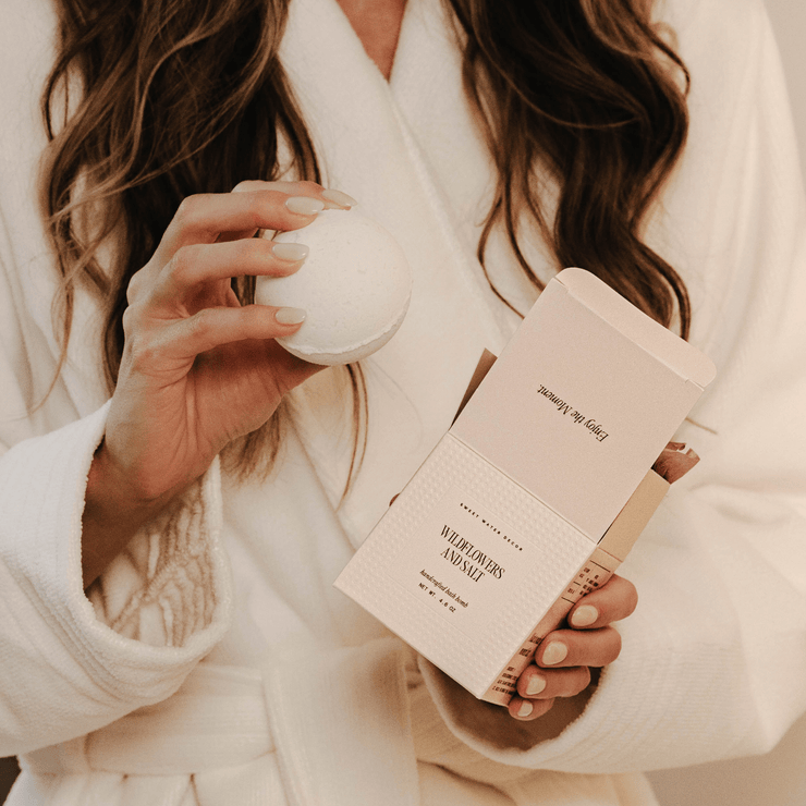 Wildflowers and Salt 4.6 oz Bath Bomb