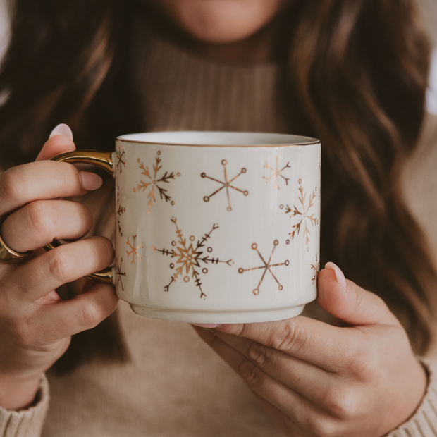 Gold Snowflakes 14oz. Gold Handle Coffee Mug