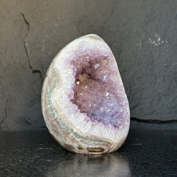 Quartz, Amethyst and Agate Stone Egg, full of colors, just for collectors, 7.5 Lb Oval Full polished Crystal