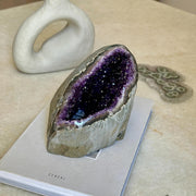 Amethyst stone, purple amethyst geode