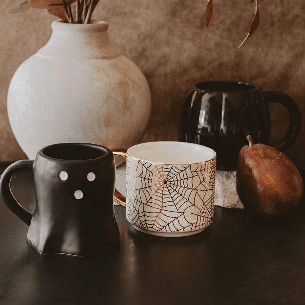 Spiderwebs 14oz. Gold Handle Coffee Mug