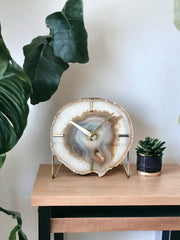 Natural Agate Desk Clock – Handcrafted Artisan Timepiece