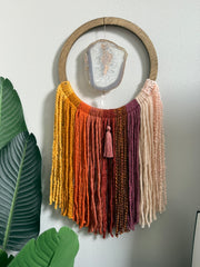 Sunset Ombre Agate Dreamer – Handcrafted Boho Wall Hanging (No. 1)