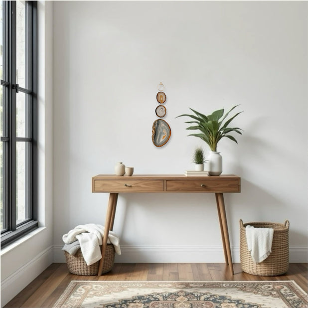 Luna Forma No. 1 – Minimalist Agate Wall Hanging